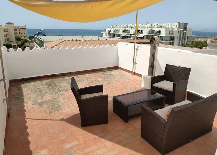 Relax And Enjoy In Brand New Beach Apartment I